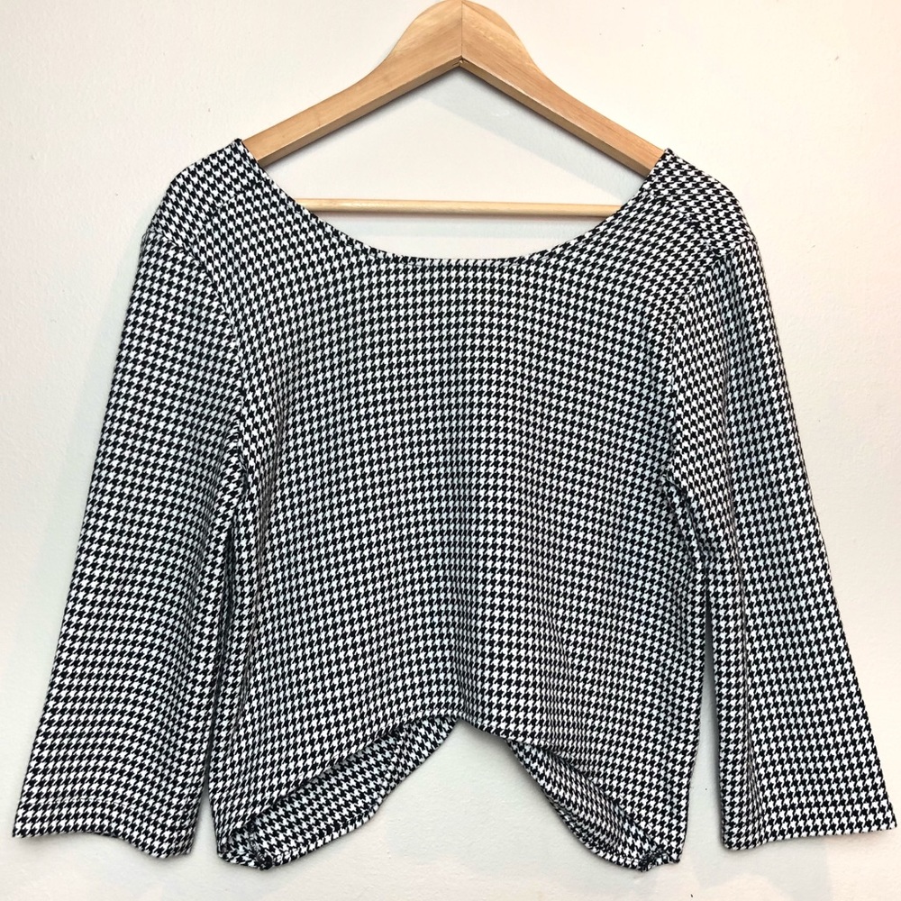 ZARA • Houndstooth Crop Top Sweater